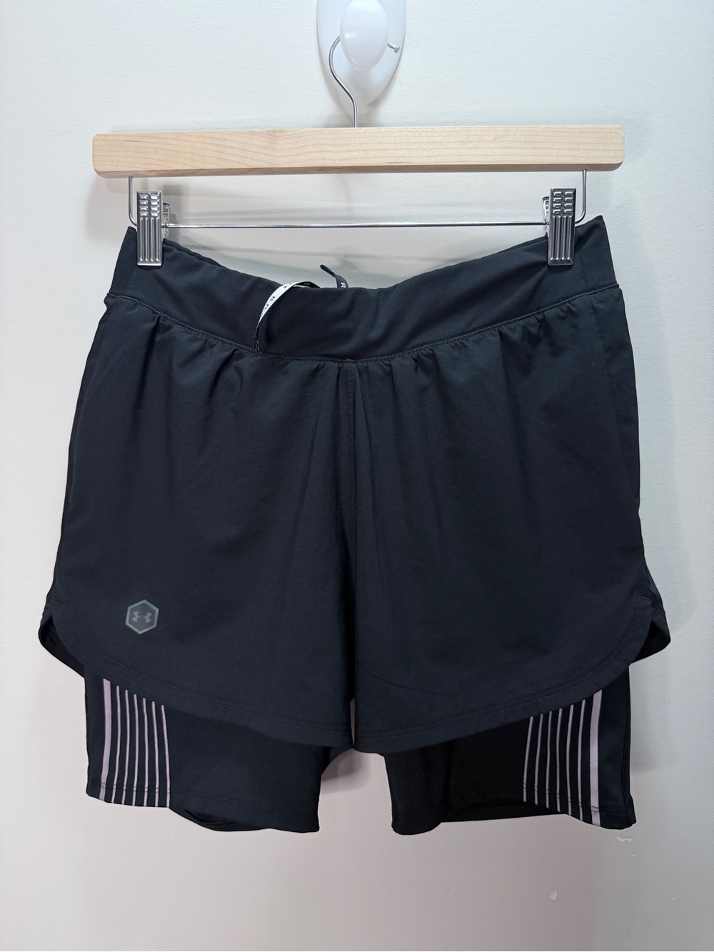 Under Armour Black Athletic 2-in-1 Shorts Size M Women’s